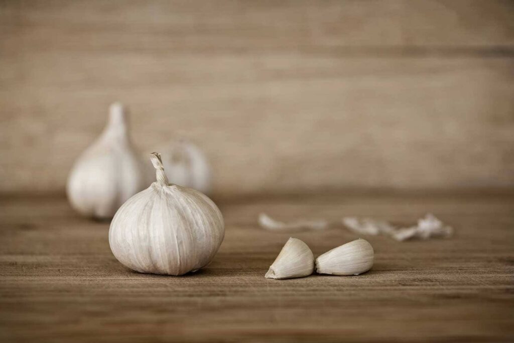 Health Benefits of Garlic With Senior Star